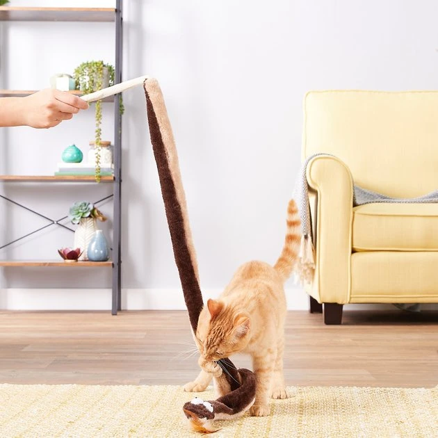 KONG Snake Teaser Cat Toy 6 KONG Snake Teaser Cat Toy - Image 4